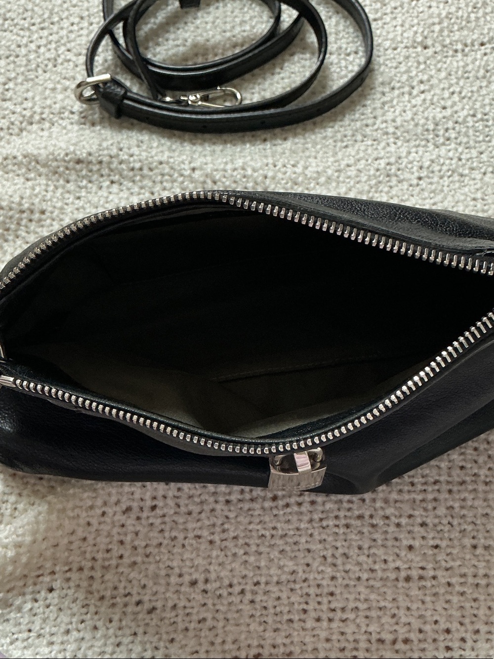 Marc Jacobs Leather Padlock Chain Shoulder Strap & Removable Crossbody Strap - Picture 6 of 14